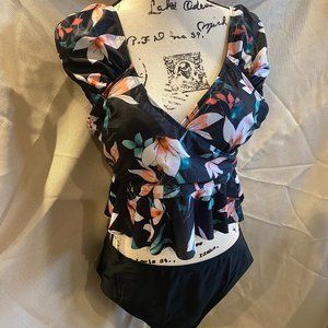 Plus Size 2 pc Swim suit - 2XL - EUC